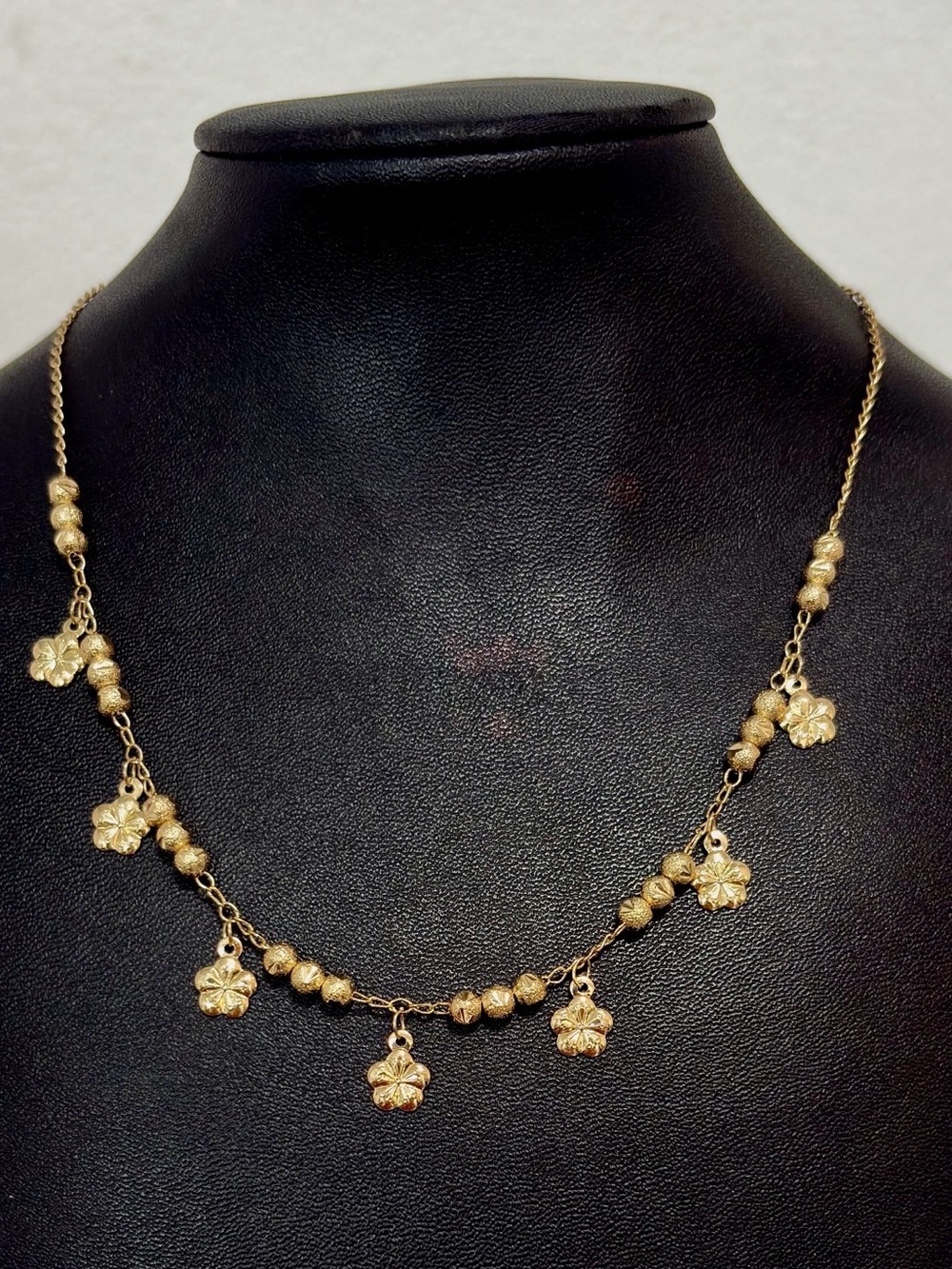 14K Gold-Filled Dainty Necklace With Daisy Charms 14” Chain With 2” Extender